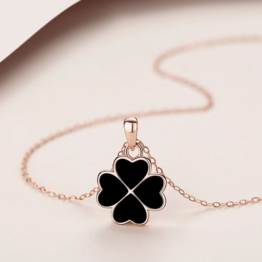 Elegant and Exquisite Clover Pendant Necklace, High-Quality Jewelry, Suitable for Women and Couples, Necklace that Changes Color
