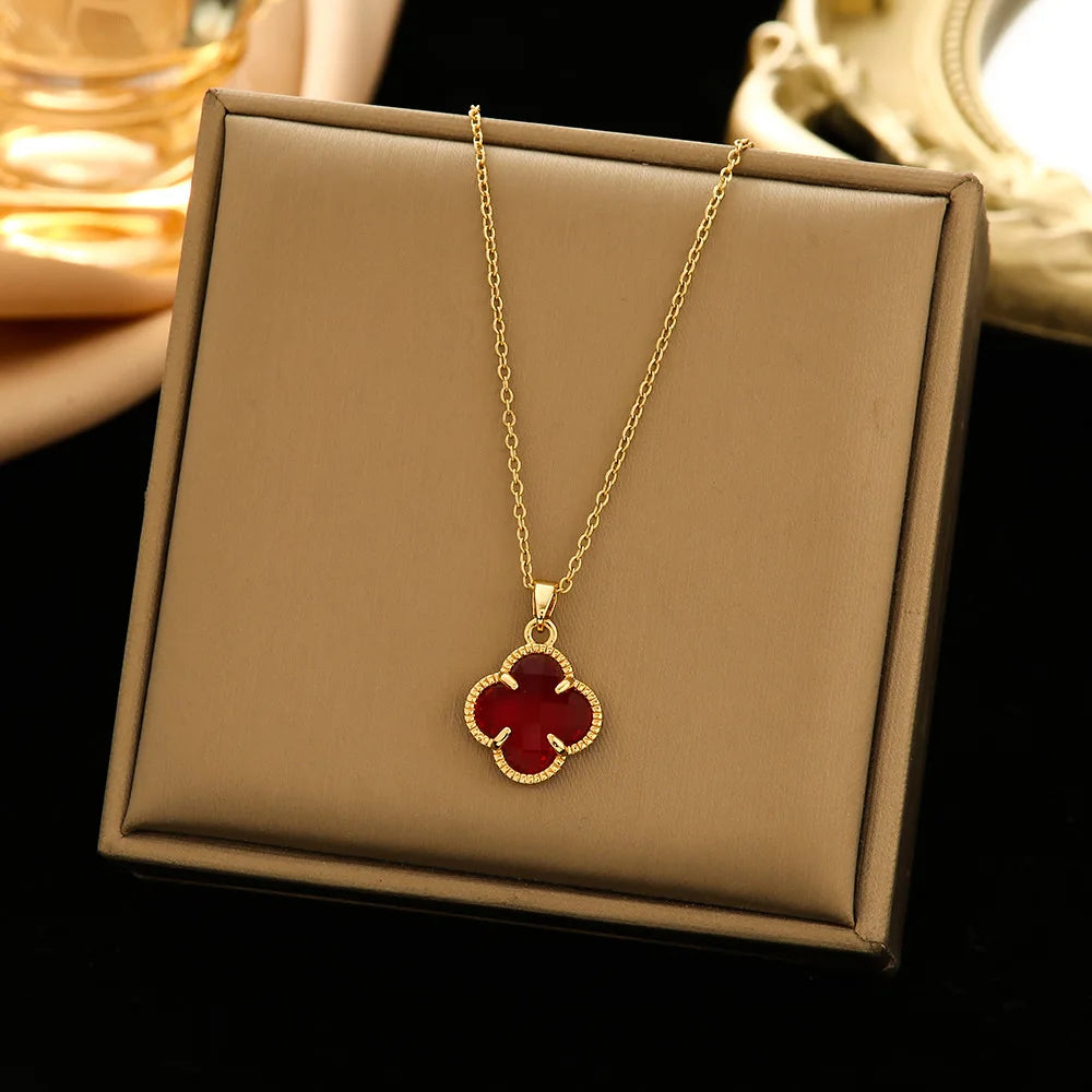 Four-leaf clover necklace, a unique design for women, versatile and elegant titanium steel collarbone chain