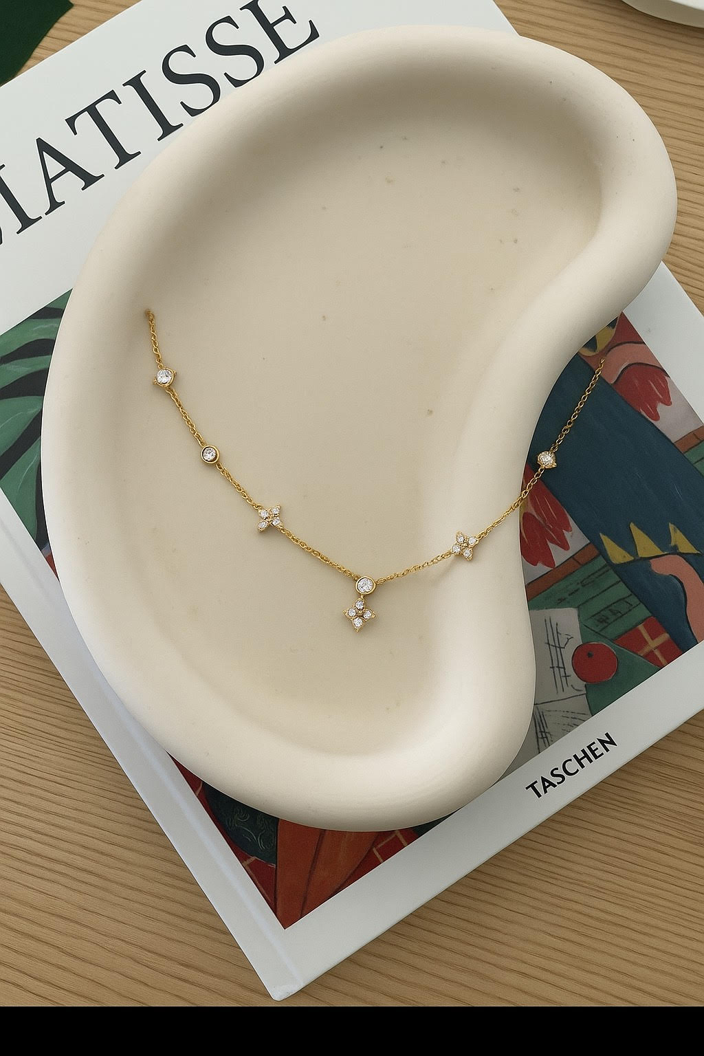 Four-leaf Clover & Round Shape zirconia Chain Necklace